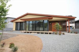 耕すように暮らす